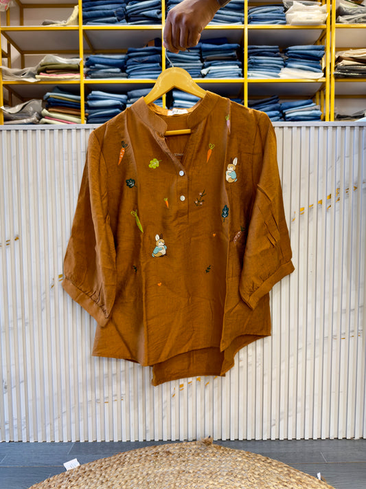 RABIT CARROT EMBROIDERY CASUAL TOP